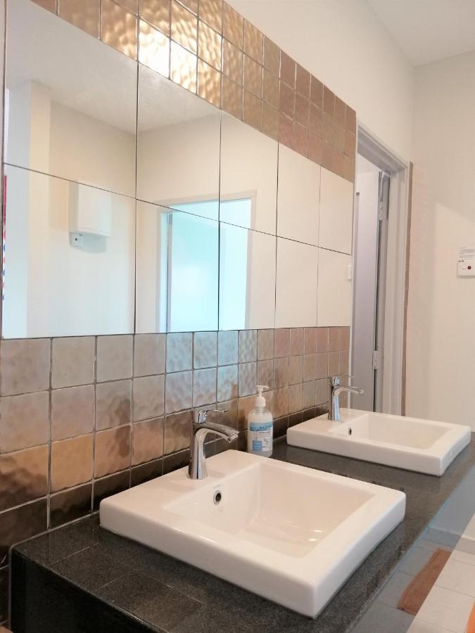 Klebang Seacove Spacious 5Br Villa By Nestcove Malacca Exterior foto